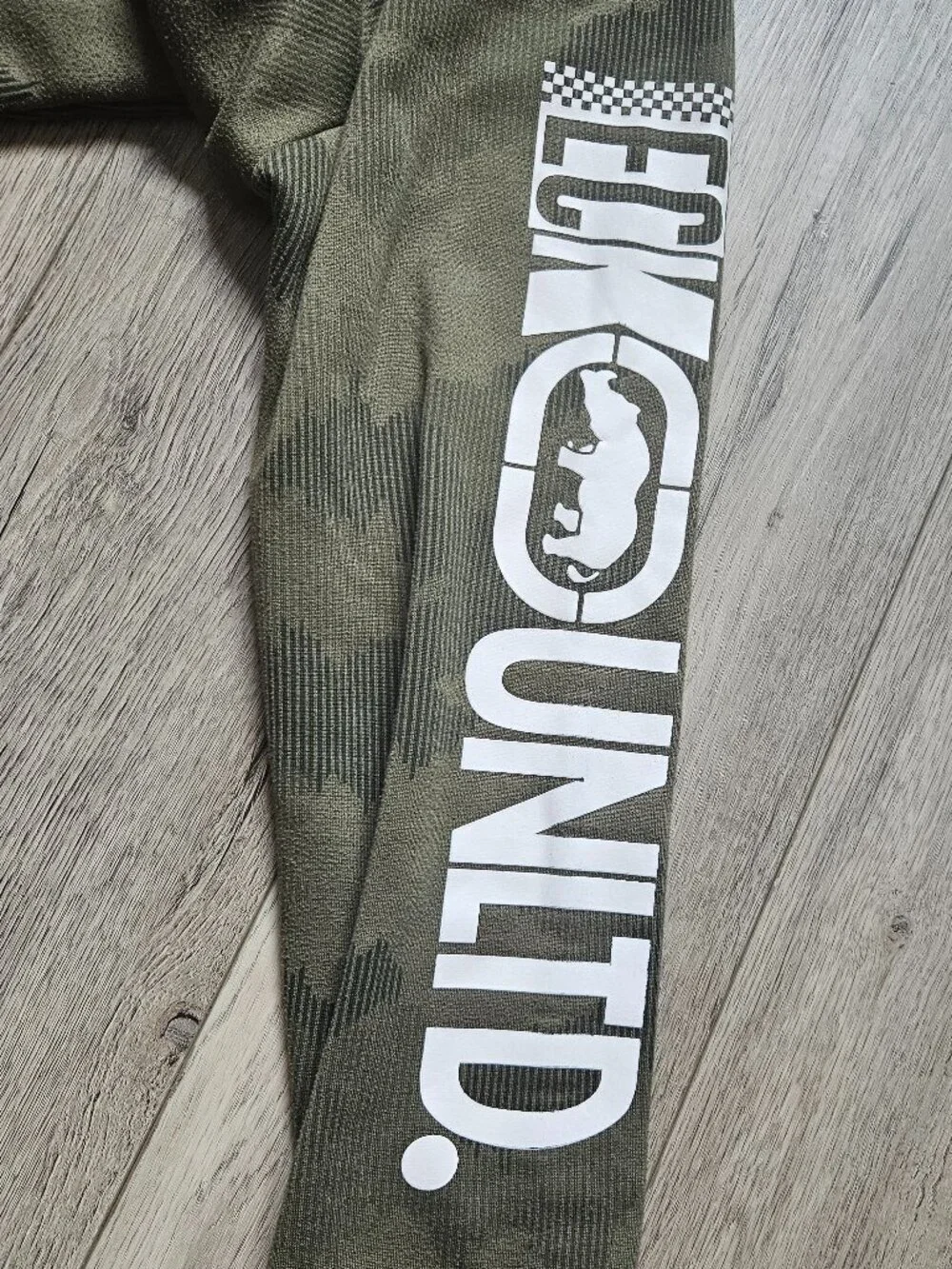 Ecko Unltd Mens XL Camo Hoodie Olive Green Pullover Sweatshirt World Renowned - Picture 5 of 9